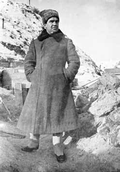 Иллюстрация к книге — Полководцы Великой Отечественной. Книга 3. Борис Шапошников, Василий Чуйков, Михаил Катуков, Николай Ватутин, Николай Кузнецов, Иван Черняховский [_8.jpg]