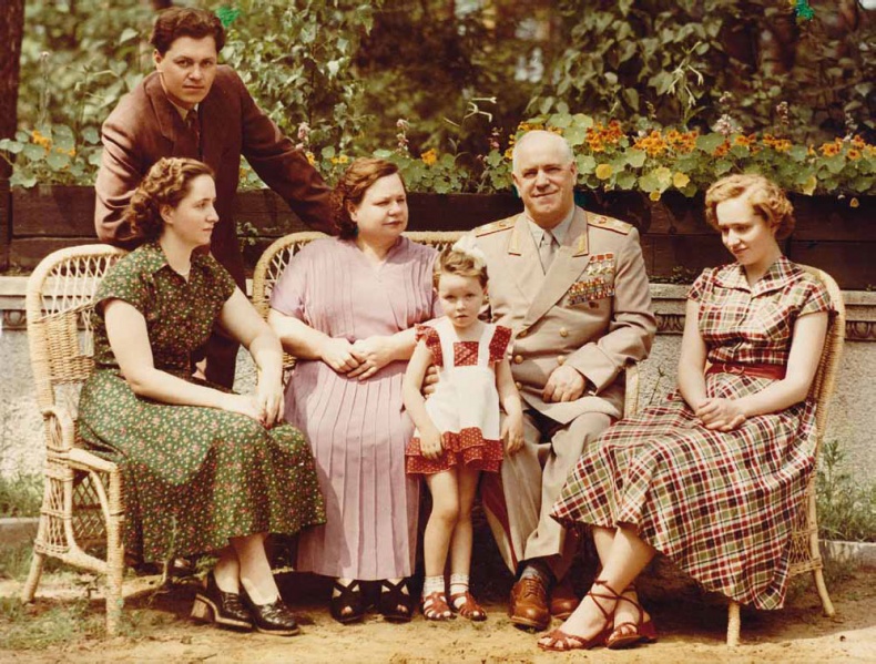 Иллюстрация к книге — Полководцы Великой Отечественной. Книга 4. Георгий Жуков [_26.jpg]