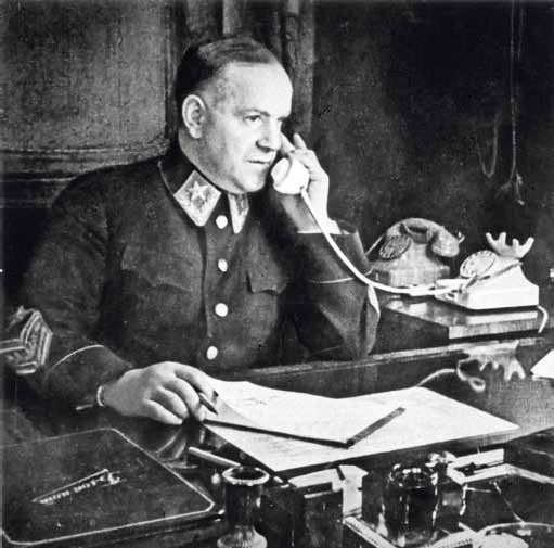 Иллюстрация к книге — Полководцы Великой Отечественной. Книга 4. Георгий Жуков [_9.jpg]