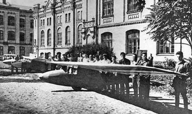 Иллюстрация к книге — Великие умы России. Том 10. Сергей Королев [i_006.jpg]