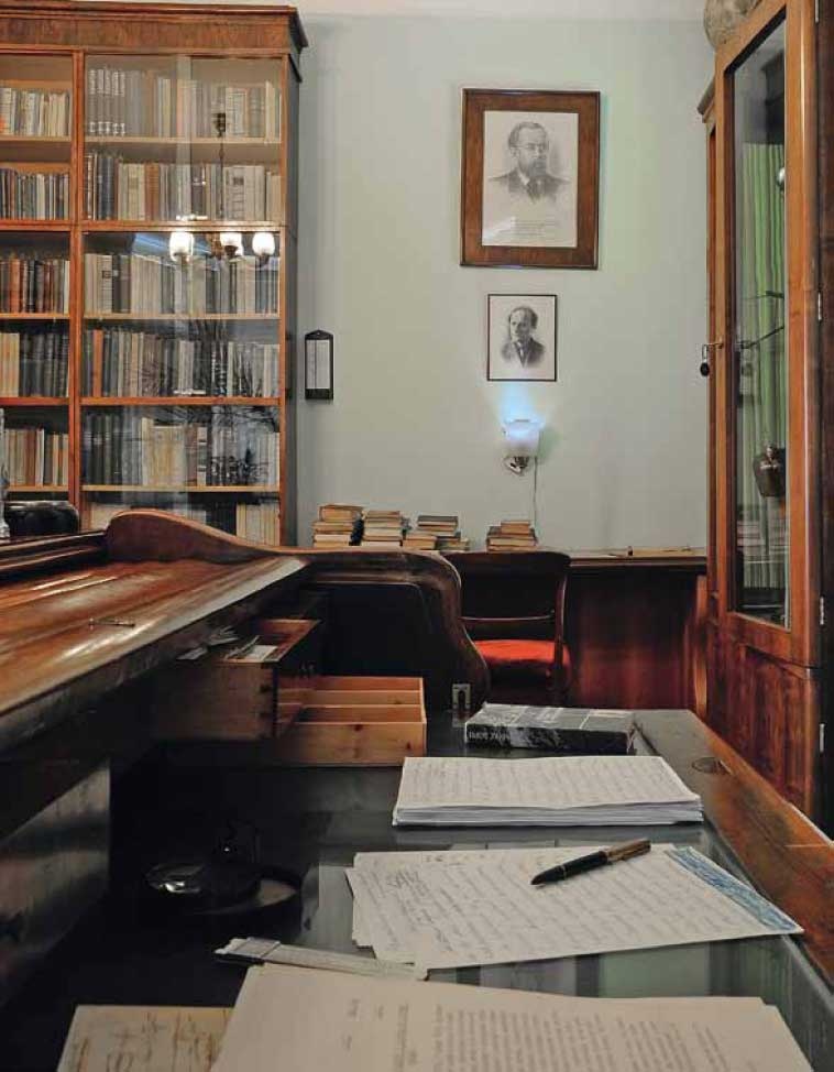 Иллюстрация к книге — Великие умы России. Том 10. Сергей Королев [i_044.jpg]