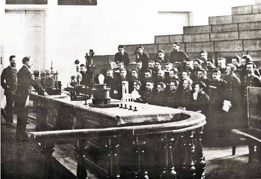 Иллюстрация к книге — Великие умы России. Том 11. Александр Столетов [i_016.jpg]