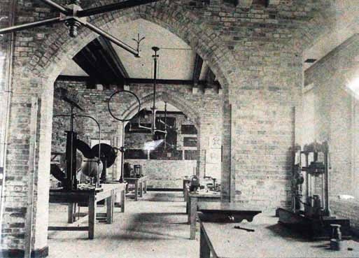 Иллюстрация к книге — Великие умы России. Том 11. Александр Столетов [i_028.jpg]