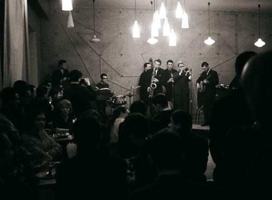 Иллюстрация к книге — Этот мой джаз [i_014.jpg]