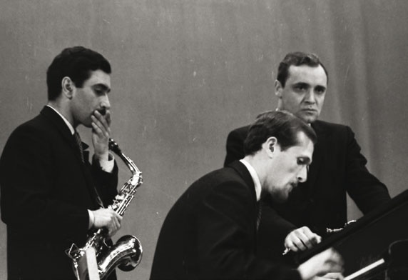 Иллюстрация к книге — Этот мой джаз [i_131.jpg]