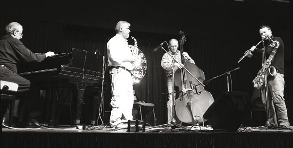 Иллюстрация к книге — Этот мой джаз [i_160.jpg]