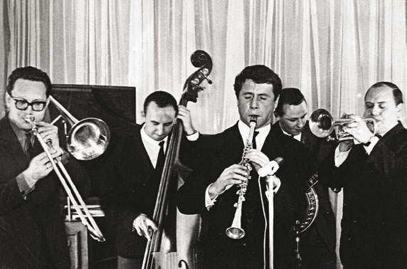 Иллюстрация к книге — Этот мой джаз [i_209.jpg]