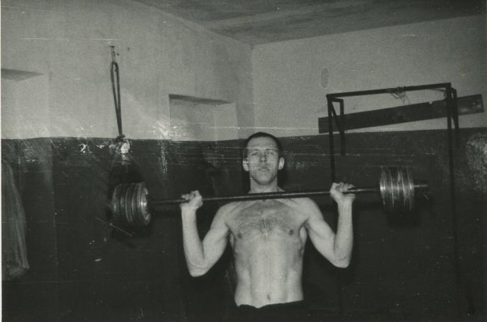 Иллюстрация к книге — Путь русского гангстера. Легенды лихих 90-х [_353_2.jpg]