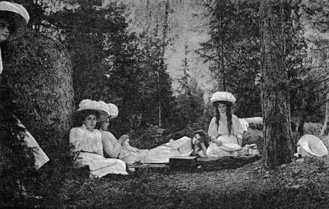 Иллюстрация к книге — 1917. Российская империя. Падение [i_024.jpg]