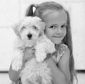 Иллюстрация к книге — Девочка. Девушка. Женщина [i_003.jpg]