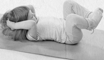 Иллюстрация к книге — Девочка. Девушка. Женщина [i_085.jpg]