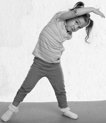 Иллюстрация к книге — Девочка. Девушка. Женщина [i_087.jpg]