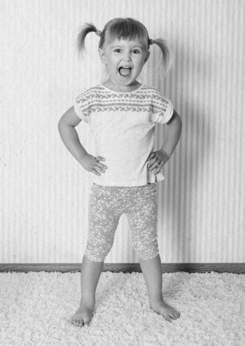 Иллюстрация к книге — Девочка. Девушка. Женщина [i_088.jpg]