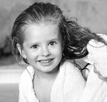 Иллюстрация к книге — Девочка. Девушка. Женщина [i_093.jpg]