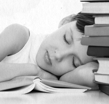 Иллюстрация к книге — Девочка. Девушка. Женщина [i_102.jpg]