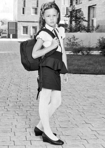 Иллюстрация к книге — Девочка. Девушка. Женщина [i_107.jpg]