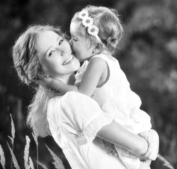 Иллюстрация к книге — Девочка. Девушка. Женщина [i_109.jpg]