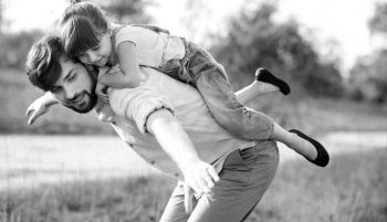 Иллюстрация к книге — Девочка. Девушка. Женщина [i_110.jpg]