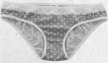 Иллюстрация к книге — Девочка. Девушка. Женщина [i_143.jpg]