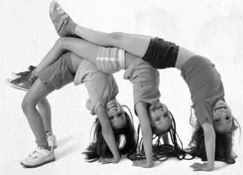 Иллюстрация к книге — Девочка. Девушка. Женщина [i_161.jpg]