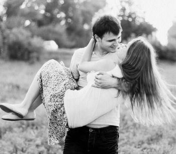 Иллюстрация к книге — Девочка. Девушка. Женщина [i_212.jpg]