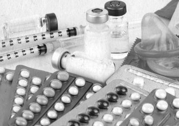 Иллюстрация к книге — Девочка. Девушка. Женщина [i_214.jpg]