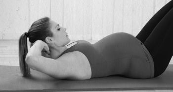 Иллюстрация к книге — Девочка. Девушка. Женщина [i_327.jpg]