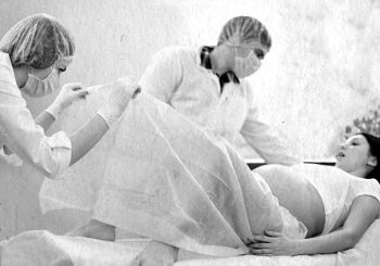 Иллюстрация к книге — Девочка. Девушка. Женщина [i_347.jpg]