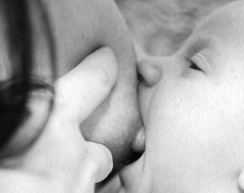 Иллюстрация к книге — Девочка. Девушка. Женщина [i_402.jpg]