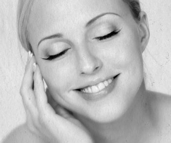 Иллюстрация к книге — Девочка. Девушка. Женщина [i_465.jpg]