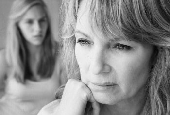 Иллюстрация к книге — Девочка. Девушка. Женщина [i_531.jpg]