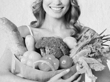 Иллюстрация к книге — Девочка. Девушка. Женщина [i_581.jpg]