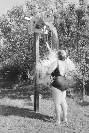 Иллюстрация к книге — Девочка. Девушка. Женщина [i_617.jpg]