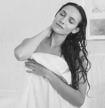 Иллюстрация к книге — Девочка. Девушка. Женщина [i_620.jpg]