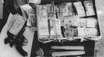 Иллюстрация к книге — Тайная война против СССР и России. Начальник 1 отдела по борьбе с терроризмом УБТ ФСБ РФ о лихих 90-х [i_019.jpg]