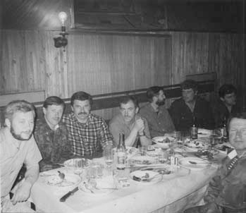 Иллюстрация к книге — Тайная война против СССР и России. Начальник 1 отдела по борьбе с терроризмом УБТ ФСБ РФ о лихих 90-х [i_064.jpg]