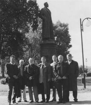 Иллюстрация к книге — Тайная война против СССР и России. Начальник 1 отдела по борьбе с терроризмом УБТ ФСБ РФ о лихих 90-х [i_072.jpg]