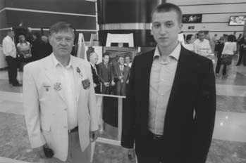 Иллюстрация к книге — Тайная война против СССР и России. Начальник 1 отдела по борьбе с терроризмом УБТ ФСБ РФ о лихих 90-х [i_084.jpg]