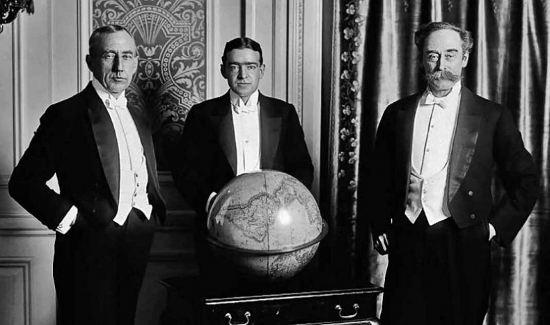 Иллюстрация к книге — Изнанка белого. Арктика от викингов до папанинцев [_012_2.jpg]