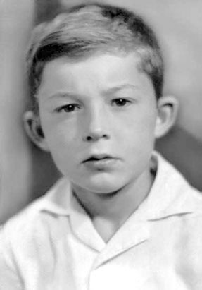 Иллюстрация к книге — У собачьего древа [i_001.jpg]