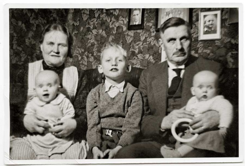 Иллюстрация к книге — Астрид Линдгрен. Этот день и есть жизнь [i_044.jpg]