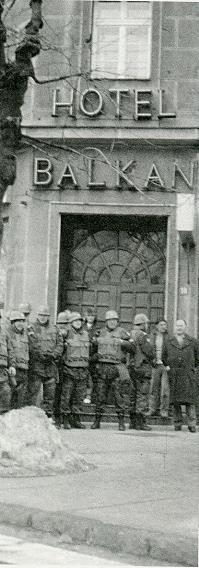 Иллюстрация к книге — Последний окножираф [imgbae7.jpg]