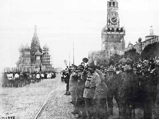 Иллюстрация к книге — Троцкий и Махно [_13.jpg]