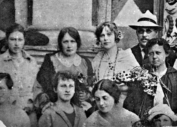 Иллюстрация к книге — Маятник жизни моей... 1930–1954 [i_030.jpg]