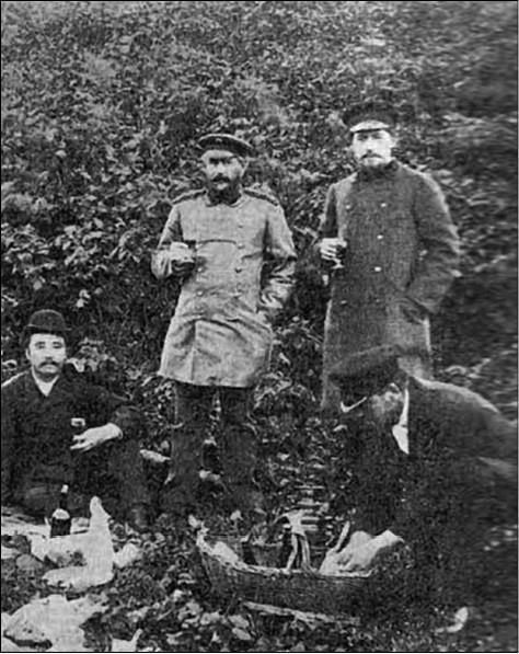 Иллюстрация к книге — 100 великих русских путешественников [i_091.jpg]