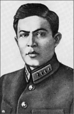 Иллюстрация к книге — Взлет и падение «красного Бонапарта». Трагическая судьба маршала Тухачевского [_14.jpg]