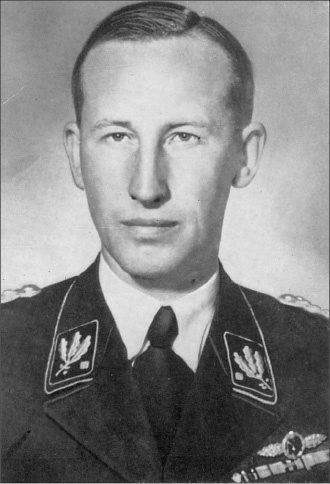 Иллюстрация к книге — Взлет и падение «красного Бонапарта». Трагическая судьба маршала Тухачевского [_26.jpg]