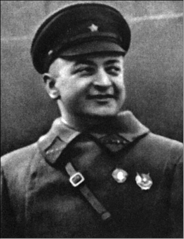 Иллюстрация к книге — Взлет и падение «красного Бонапарта». Трагическая судьба маршала Тухачевского [_29.jpg]