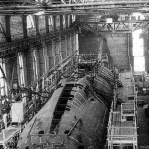 Иллюстрация к книге — Гибель &quot;Курска&quot;. Неизвестные страницы трагедии [i_003.jpg]