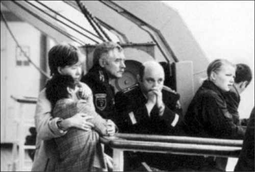 Иллюстрация к книге — Гибель &quot;Курска&quot;. Неизвестные страницы трагедии [i_023.jpg]